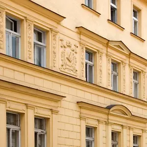 Отель House Zizkov, Прага